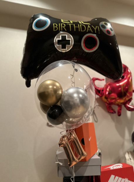 バルーンオーダー例：ゲーム好きな息子のお誕生日には