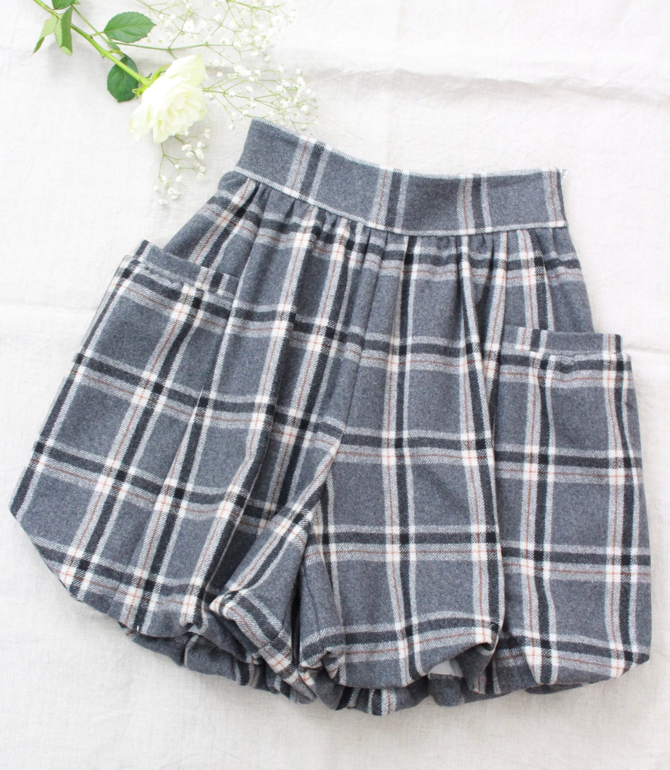 Gray Check_Mariposaショートパンツ